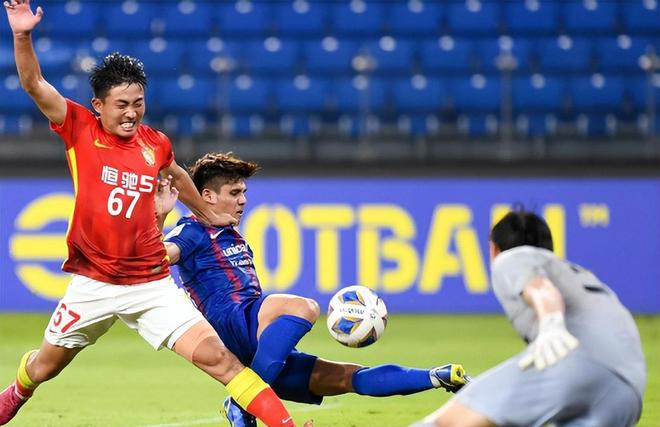 爱游戏体育下载-包含亚冠赛后走向成谜，AC米兰回应争议，球迷炸锅，训练强度明显提升的词条